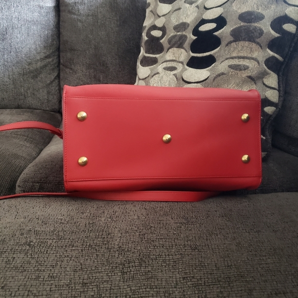 SAINT LAURENT Medium Classic Y Cabas - Picture 8 of 12